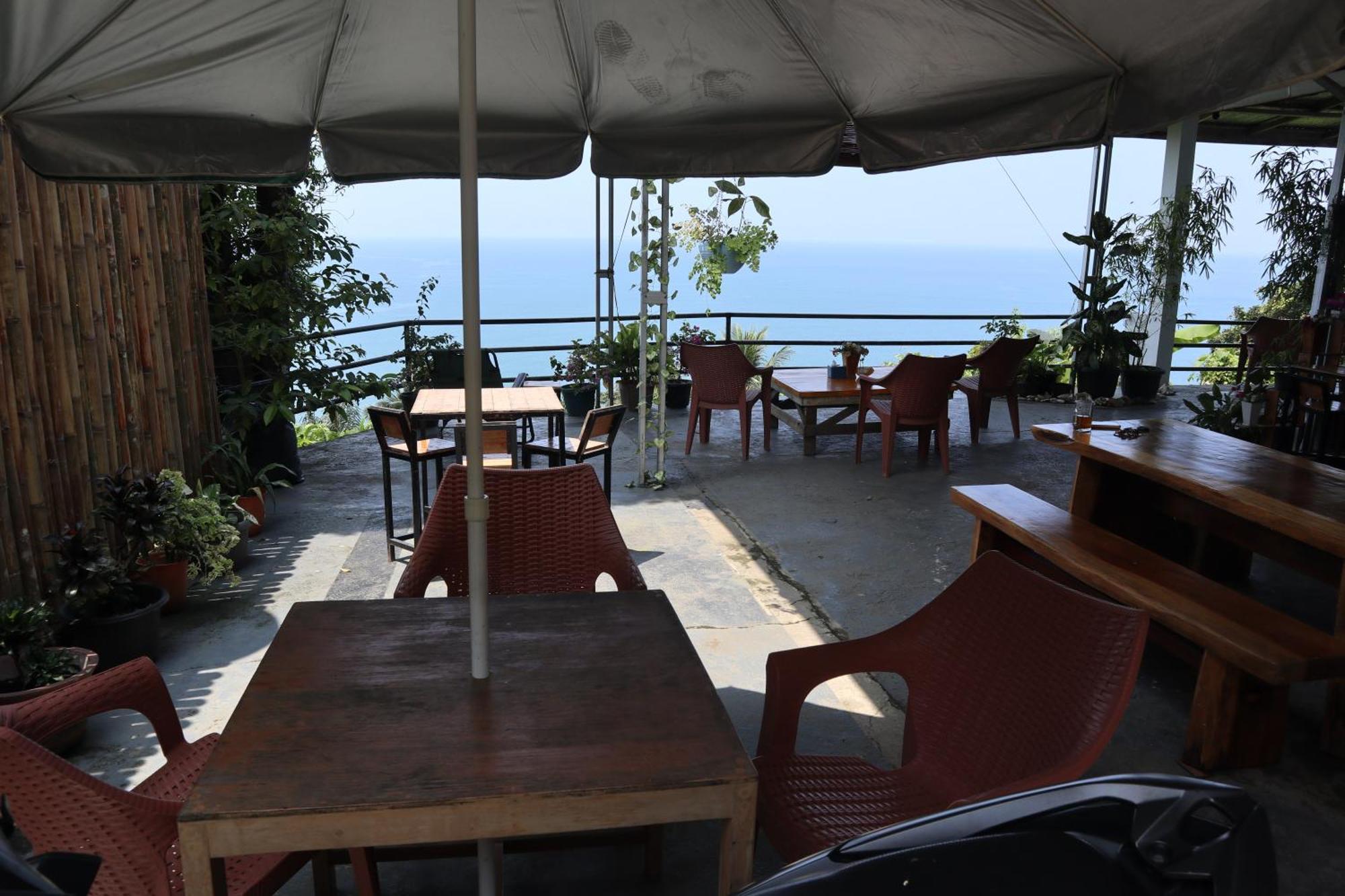 The View Padang, Amazing View, 8 Mins Mentawai Fast Ferry, Cold Beer,Close To Restaurants Padang (Sumatra) Extérieur photo