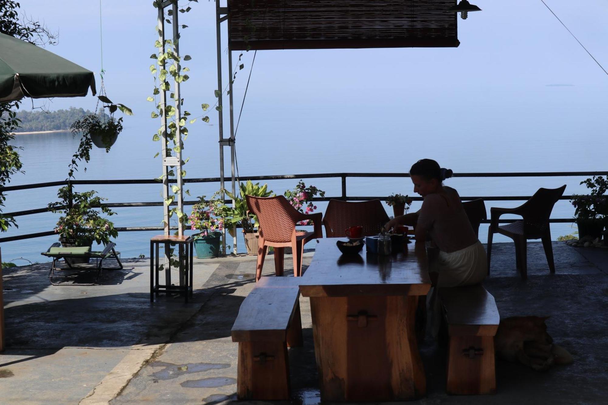 The View Padang, Amazing View, 8 Mins Mentawai Fast Ferry, Cold Beer,Close To Restaurants Extérieur photo