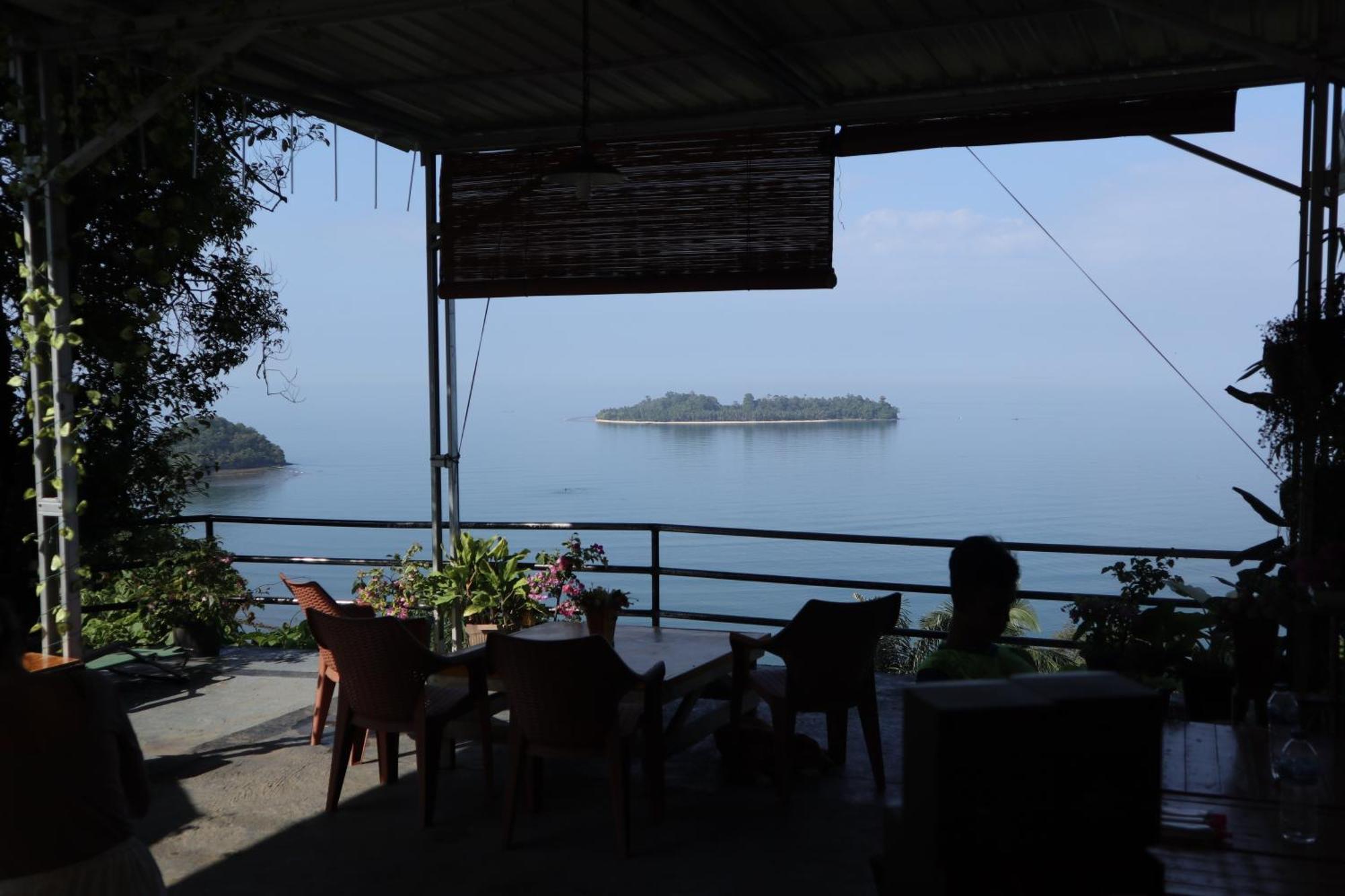 The View Padang, Amazing View, 8 Mins Mentawai Fast Ferry, Cold Beer,Close To Restaurants Padang (Sumatra) Extérieur photo